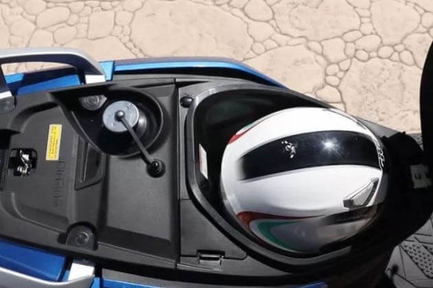 Suzuki Swing-R 125 กล่องเก็บของใต้เบาะ