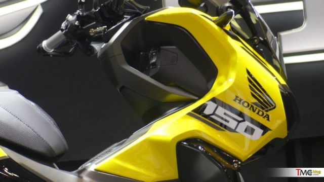 Honda ADV-150 2020 เวอร์ชั่น Urban Street โลโก้แฟริ่งช่วงหน้า