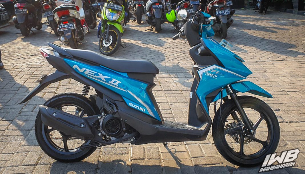 NEX II Cross 2020 ด้านข้าง