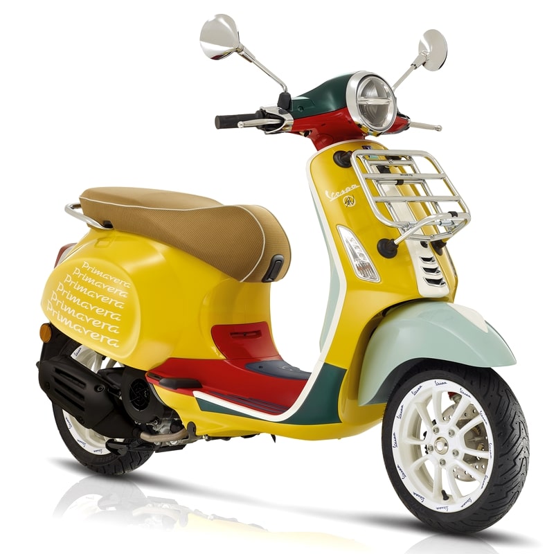 Vespa Primavera Sean Wotherspoon