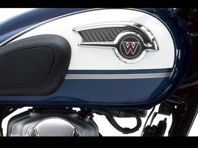 ด้านข้างถังน้ำมันเชื้อเพลิงแปะ LOGO “W” อย่างโดดเด่น แสดงให้เห็นถึงความเป็นตระกูล “W” อย่างชัดเจน