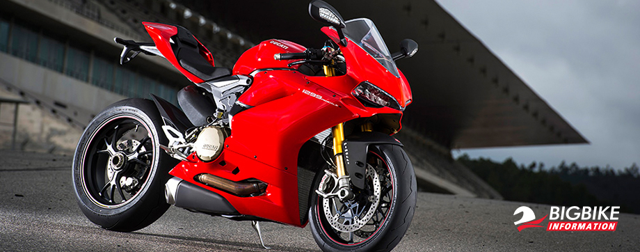 ภาพ Ducati 1299 Panigale S สีแดง ด้านหน้า