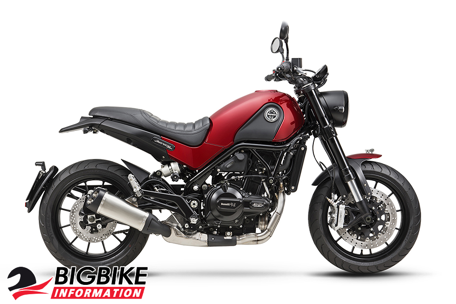 ภาพ Benelli Leoncino 500 สีแดง ด้านข้าง