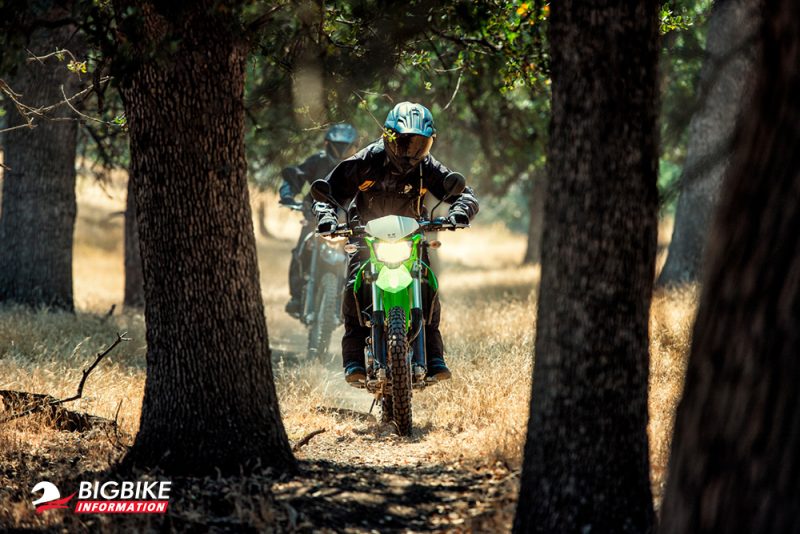 Maintenance Kawasaki KLX250