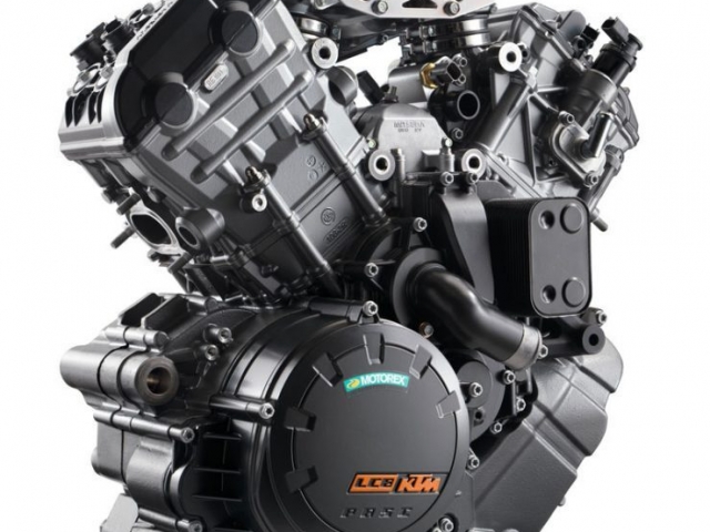 เครื่องยนต์ 4 จังหวะ 2 ลูกสูบ V-TWIN 75 องศา 8 วาล์ว DOHC ขนาดเครื่องยนต์ 1,301 ซีซี.