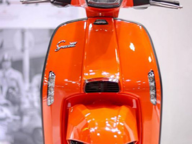ด้านหน้า Lambretta V125