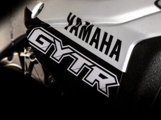 โลโก้ของ Yamaha YZF R1 GYTR 2019