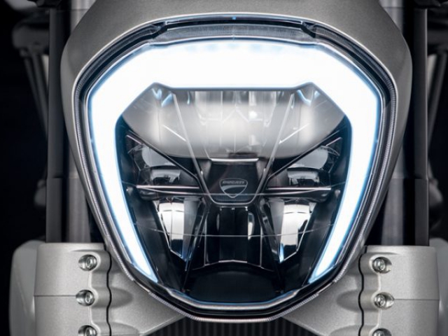 ไฟหน้า Ducati XDiavel