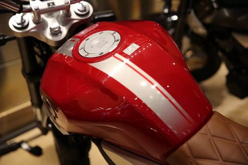 นิว ฮอนด้า CB190SS ปี 2019 ลวดลายบนถังน้ำมันเชื้อเพลิง