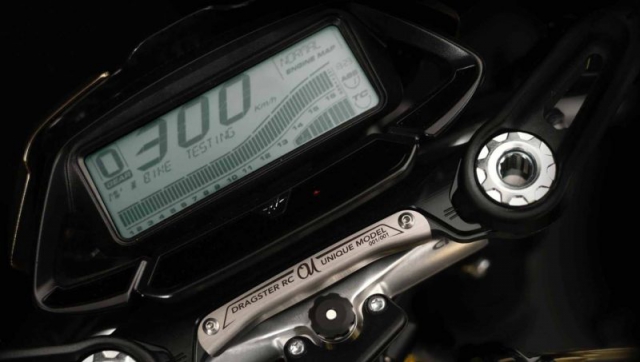 MV Agusta Dragster 800 RC รุ่น Shining Gold หน้าปัดเรือนไมล์