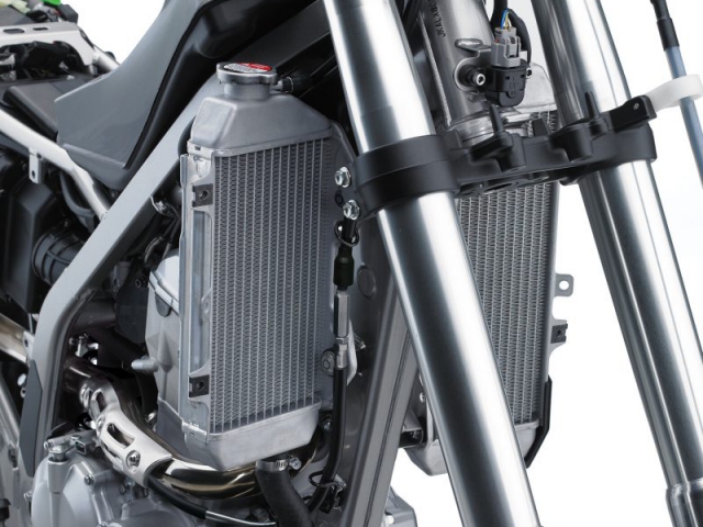 โช๊คหน้าและหม้อน้ำ Kawasaki KLX300R