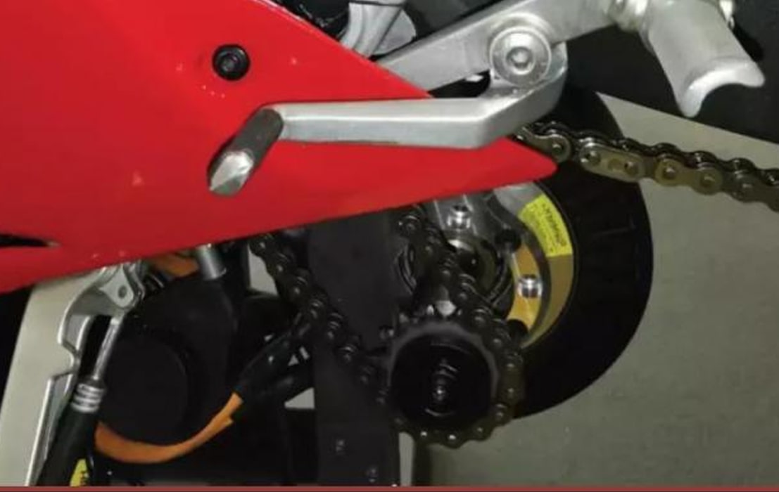 Ducati 1299 Panigale เครื่องยนต์ L-Twin และพลังงานไฟฟ้า