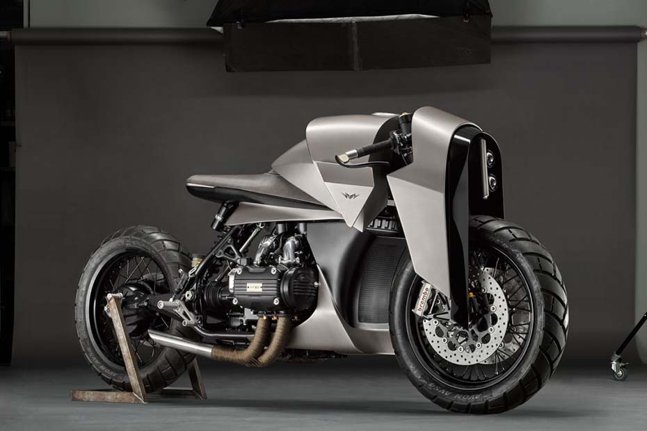 Death Machines of London เปลี่ยน Honda Goldwing GL1000 ปี 1977 เป็นชุดเกราะซามูไร
