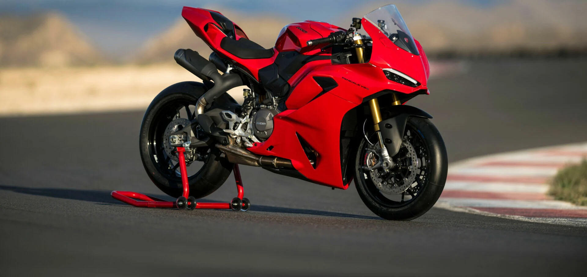 2025 Ducati Panigale V2