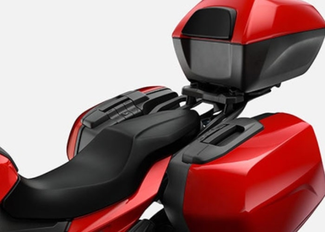 BMW F 900 XR กล่องเก็บของ