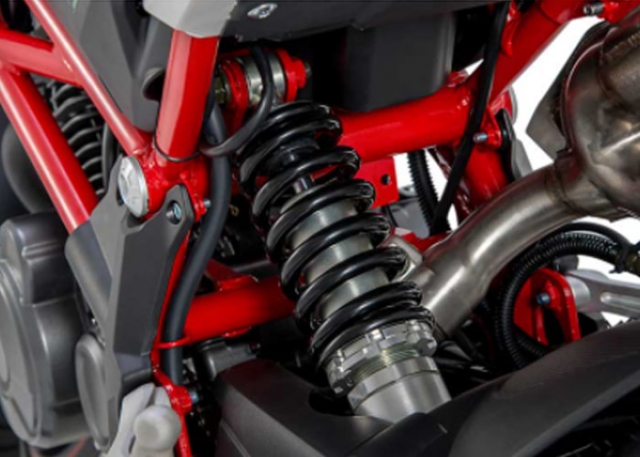 Benelli TNT 135 ระบบกันสั่นสะเทือน Benelli TNT 135 ระบบกันสั่นสะเทือน