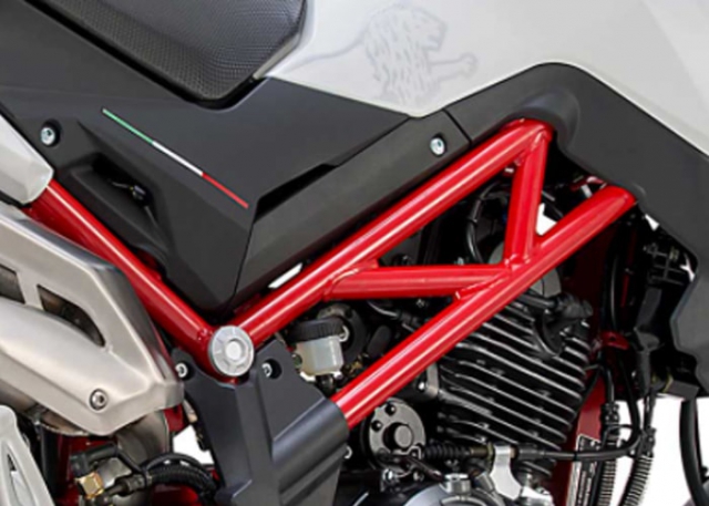 Benelli TNT 135 โครงสร้างเฟรม Benelli TNT 135 โครงสร้างเฟรม