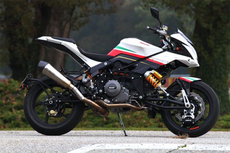 Bimota จะผลิตตัวอย่างของ Tesi 3D เพียง 45 คัน และบางส่วนจะวางจำหน่ายในสหรัฐอเมริกา