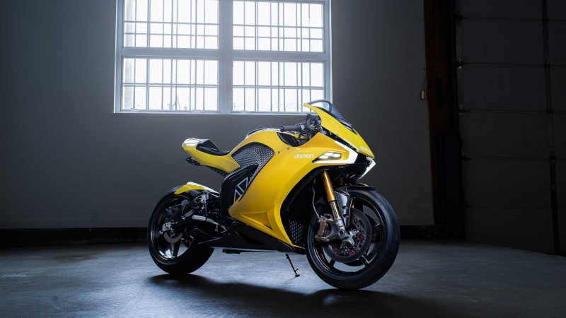 Hypersport ด้านข้าง