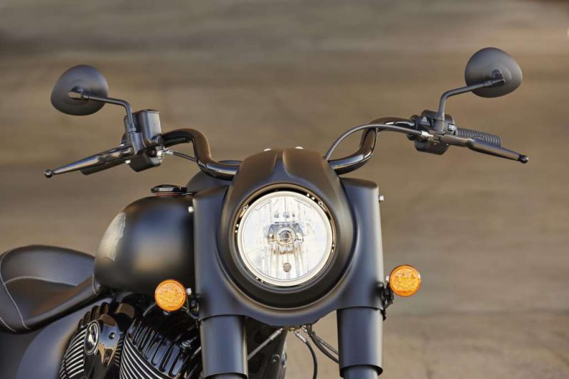 Indian Vintage Dark Horse เวอร์ชั่นปี 2021 ไฟหน้า