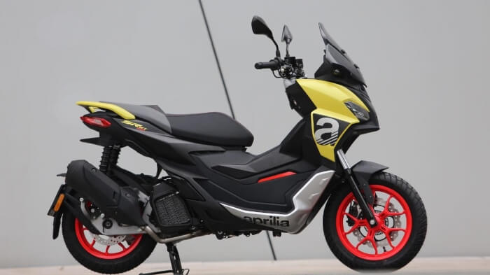 New SR GT 125 และ SR GT 150 2022 ช่วงข้าง