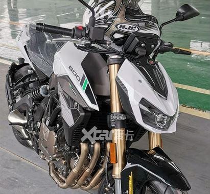 SRK600 พบถูกถ่ายภาพ ด้านหน้า