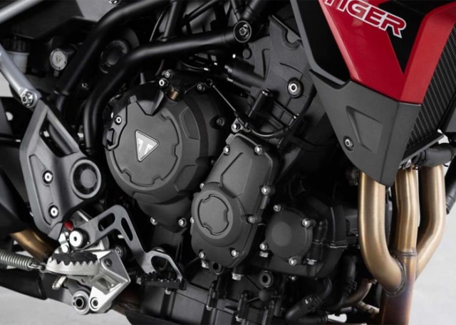 Triumph Tiger 900 Rally เครื่องยนต์
