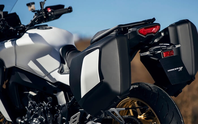 Yamaha TRACER 9GT กล่องเก็บของ